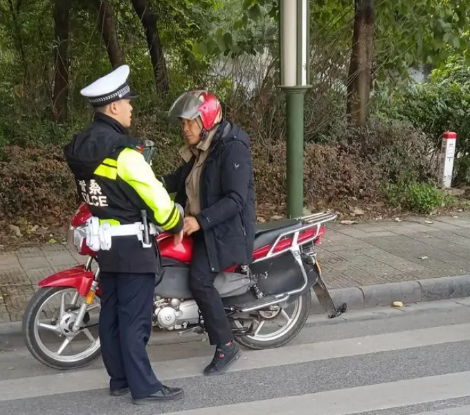 查處酒駕，只為大家的出行保駕護航